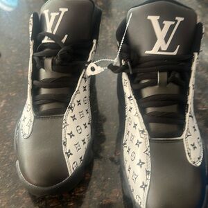 Designer style tennis shoes